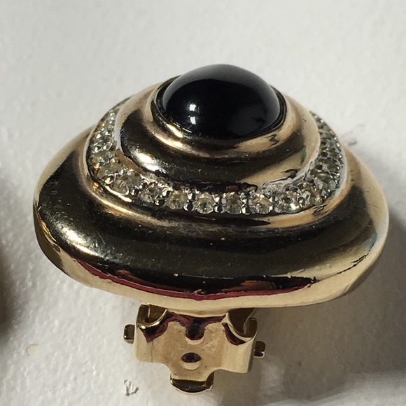 Vintage Sky Signed Onyx Stone Clip Earrings - Picture 3 of 8